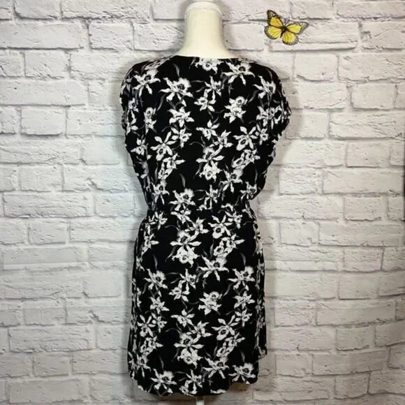 Black and White floral Whimseycore Romantic midi dress Size Large - Picture 6 of 11